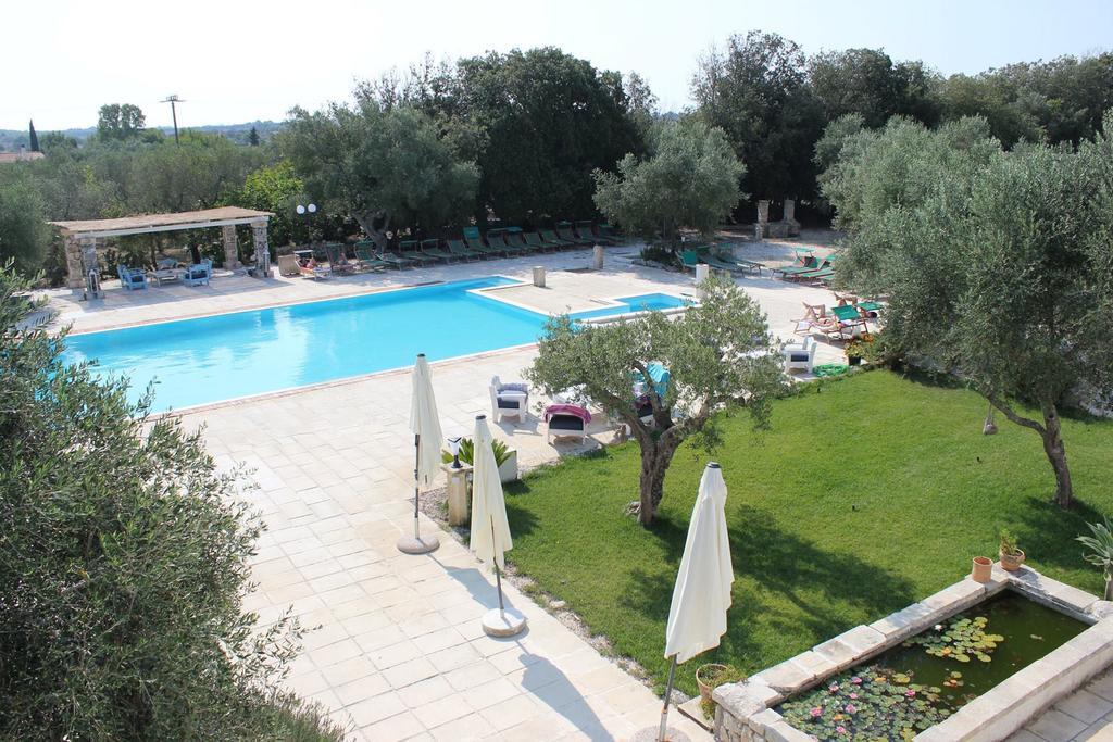 Agriturismo Tenuta Sant'Antonio Cerfignano Exterior foto